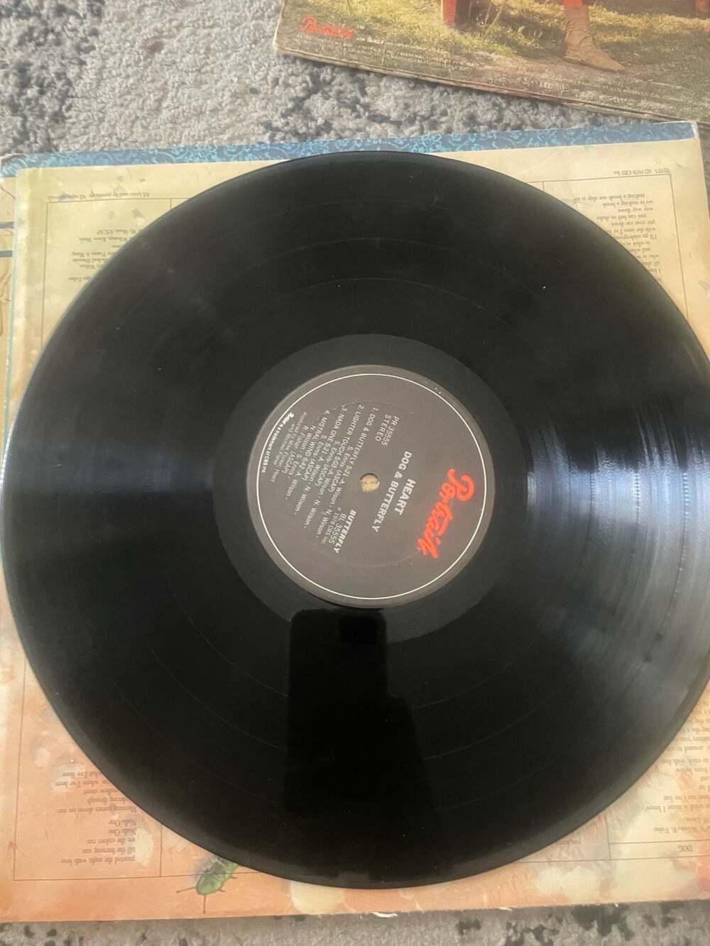 Heart - Dog & Butterfly / Little Queen Vintage Vinyl LP Records Lot - Picture 6 of 8